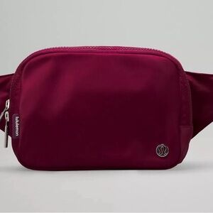 Lululemon Everywhere Belt Bag Large 2L - Deep Luxe